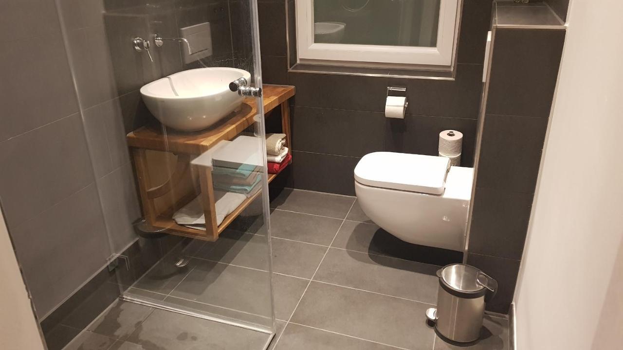 Stadtnahe Wohnung Mit Kl.Balkon Und Parkplatz Olsztyn Bagian luar foto